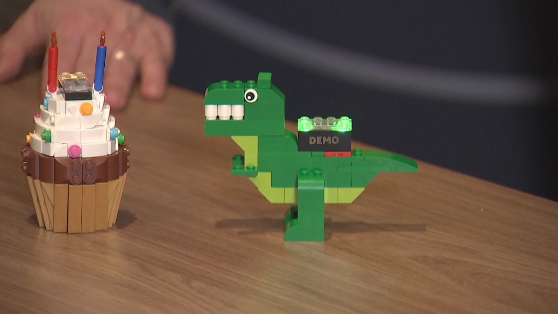 Lego представила интерактивные конструкторы с «умными» деталями