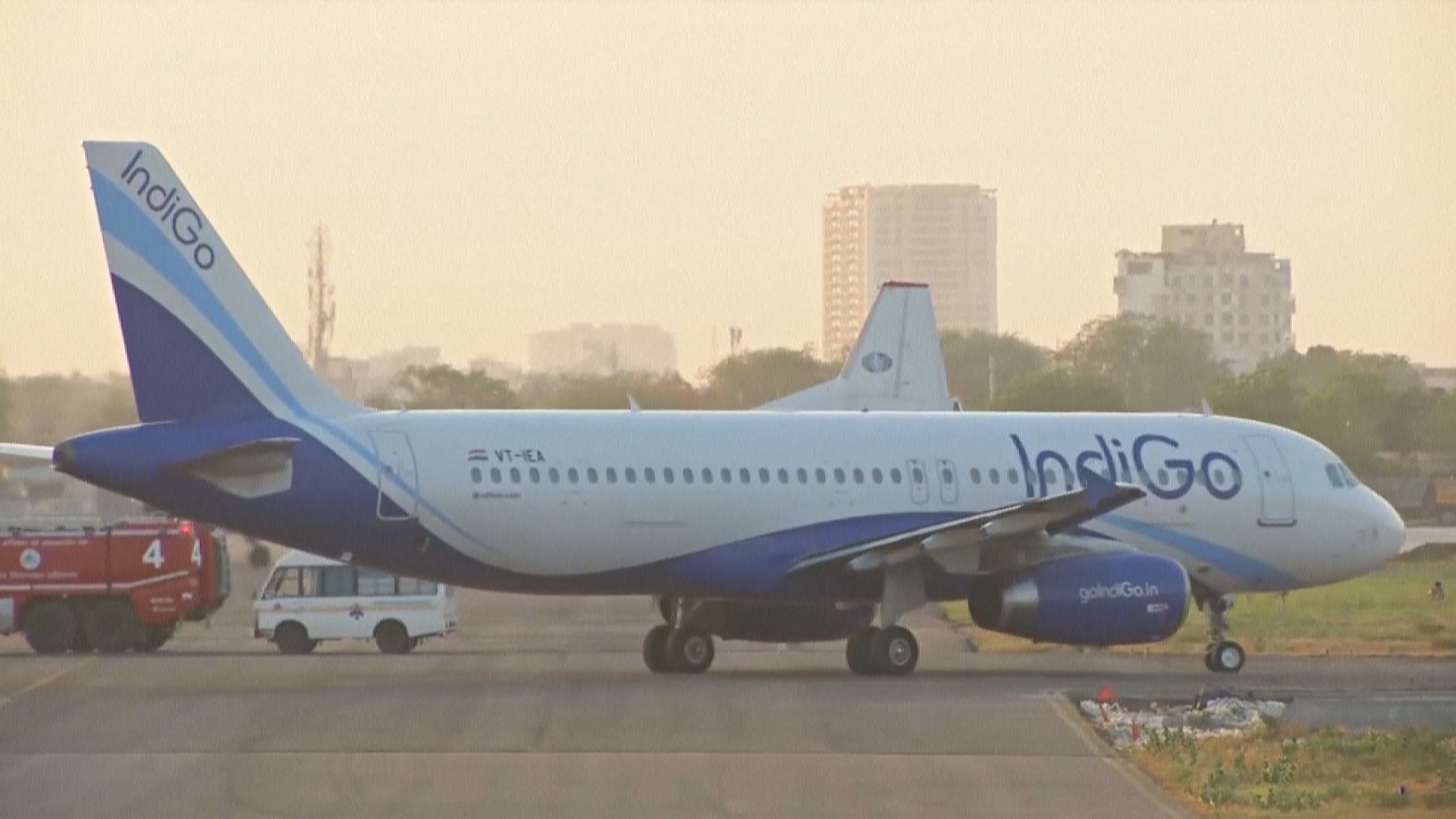 Иран временно закрыл своё воздушное пространство на фоне заявлений о военном ударе США