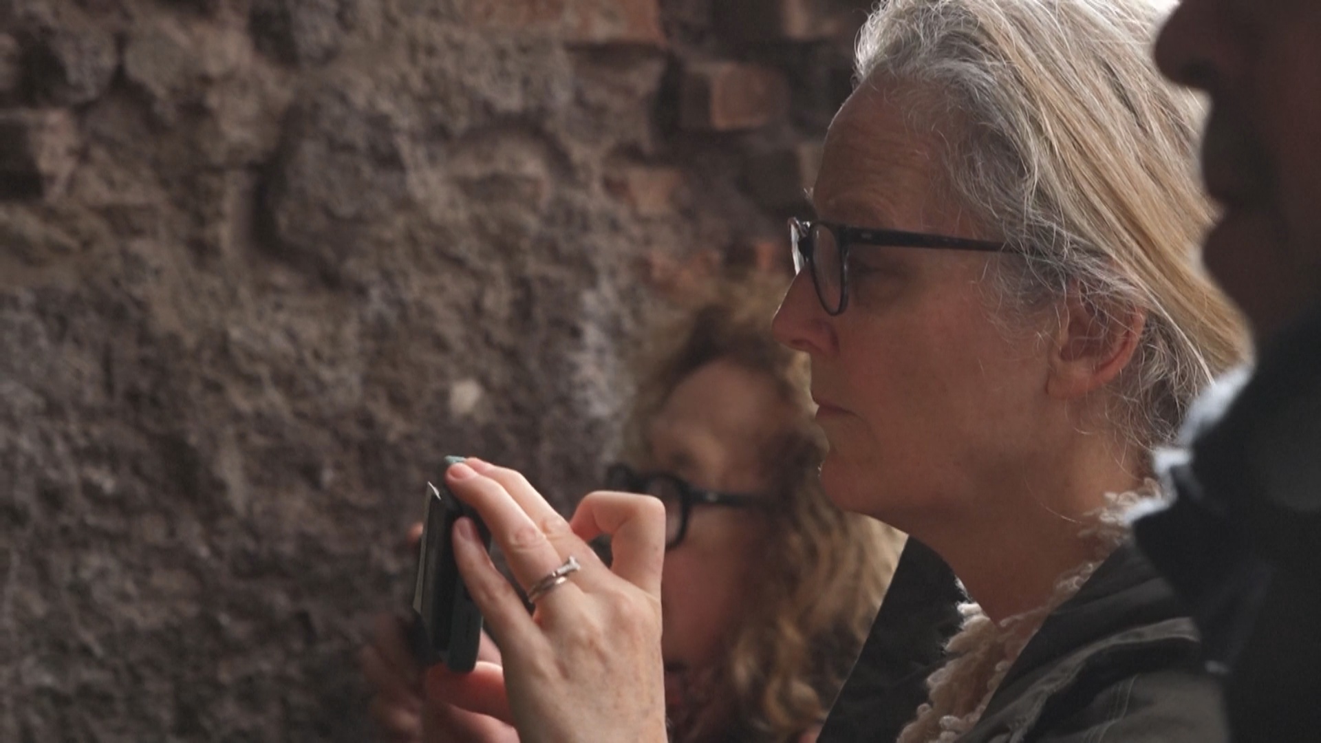 «Прогуляться» по 2000-летнему Дому Грифонов в Риме предлагают на дистанционных экскурсиях