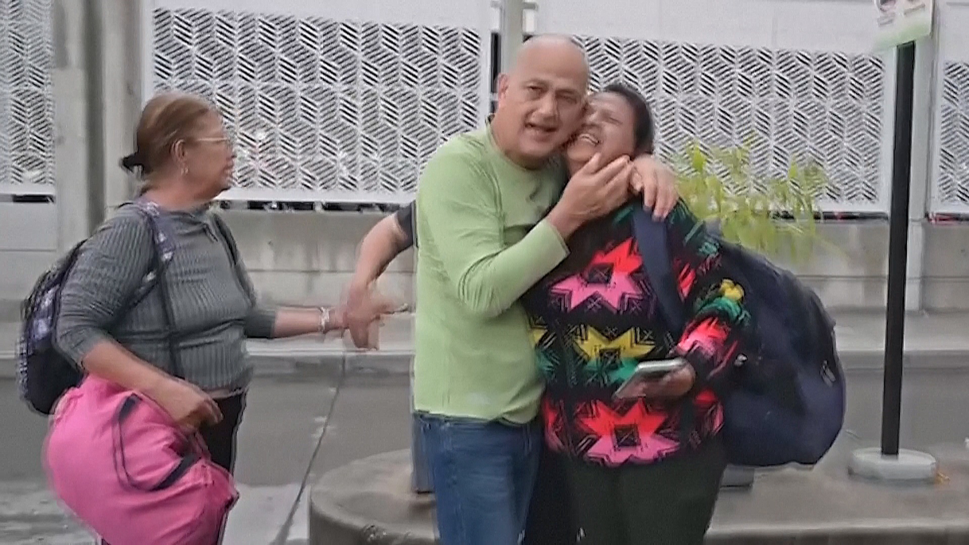 В Венесуэле продолжают освобождать политзаключённых