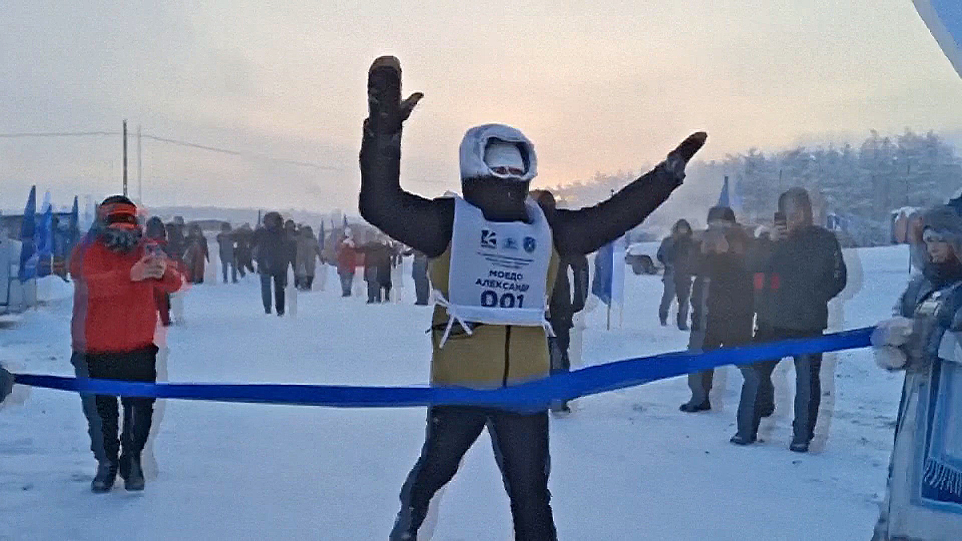 Десятки бегунов пробежали зимний марафон в Якутии при – 41°C