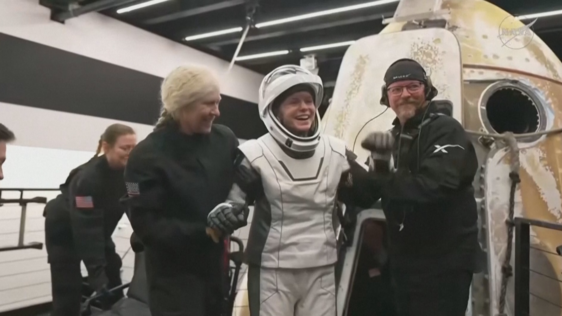 Первая медицинская эвакуация НАСА: нужен ли врач на МКС?