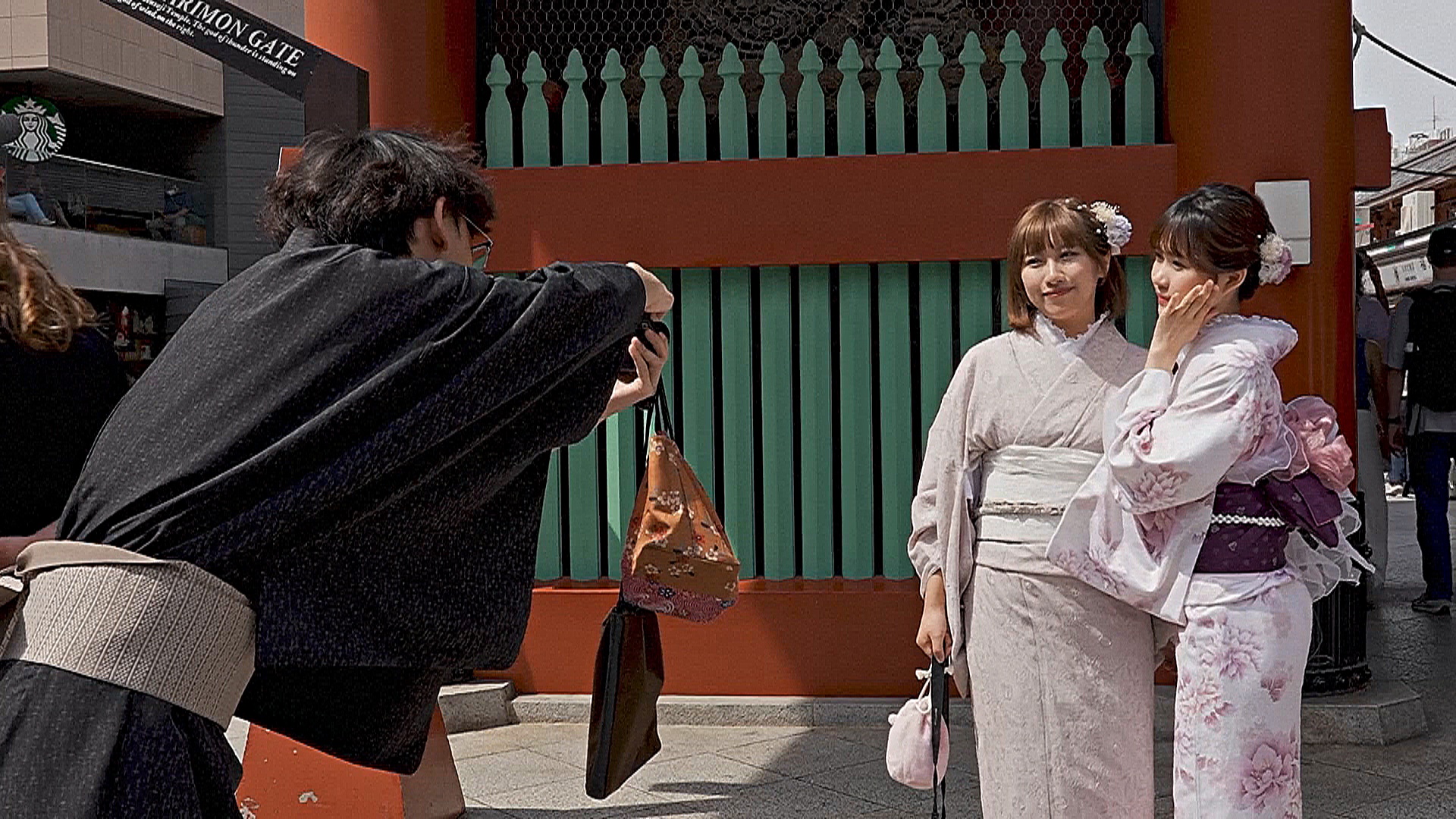 Японию посетило рекордное число туристов, несмотря на бойкот со стороны Китая