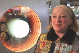 Фестиваль зимних огней осветил лондонский квартал Канэри-Уорф