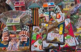 Боливийцы скупают миниатюрные дома и машины в надежде на процветание