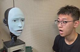 Робот учится синхронизировать движения губ с речью
