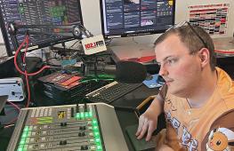 Австралийская радиостанция приглашает работать ведущими инвалидов