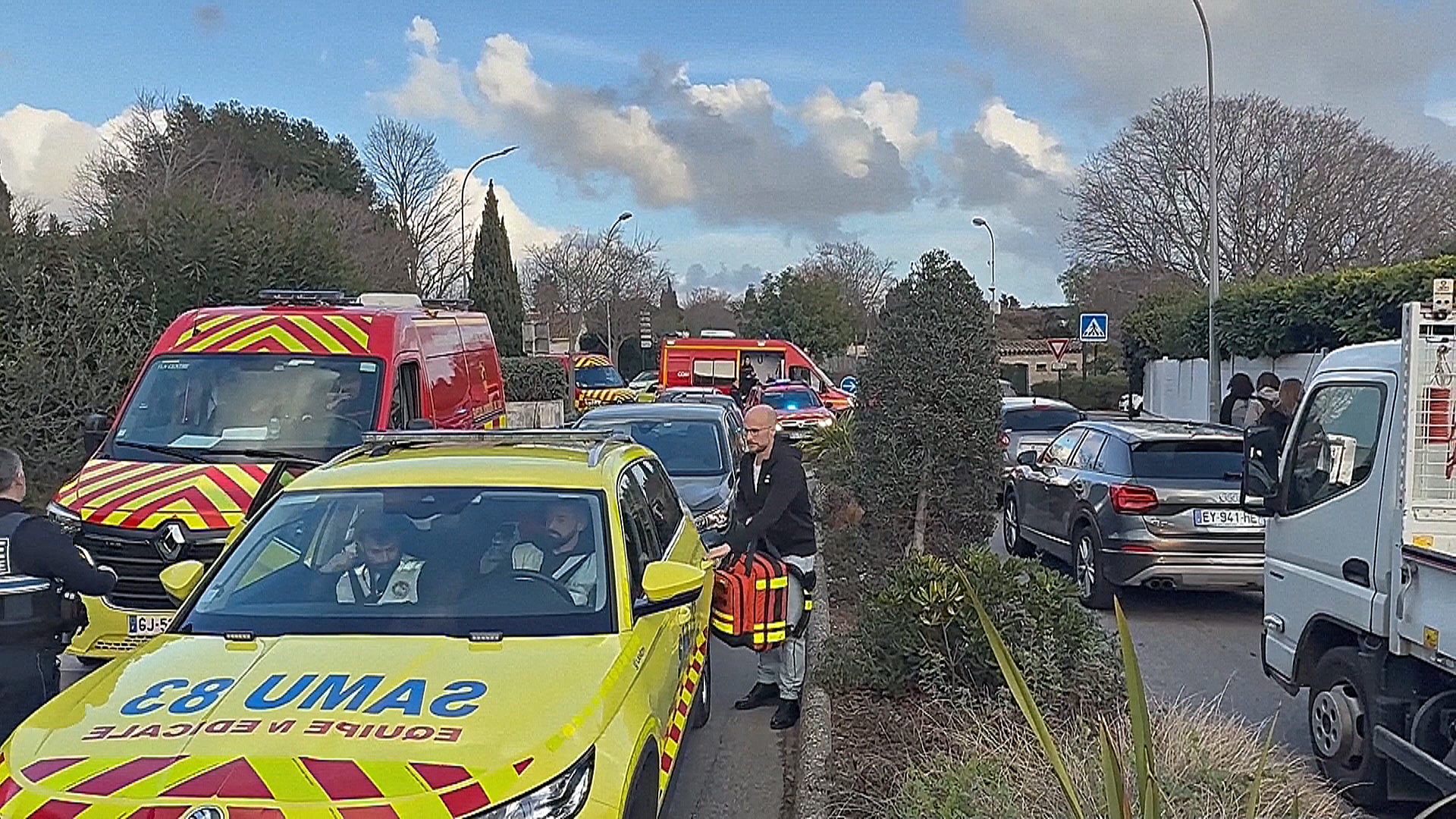 14-летний школьник нанёс ножевые ранения учительнице во Франции