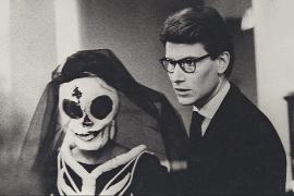 Как Ив Сен-Лоран был связан с театром и балетом, показали на выставке