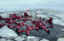 Купание при -20°C: в Москве теперь можно заняться айс-флоатингом