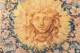 Уникальный ансамбль ковров французского короля-солнца представили в Париже