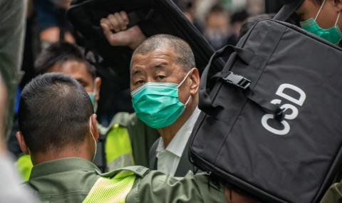 Бывшего гонконгского медиамагната приговорили к 20 годам в тюрьме