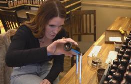 В преддверии 14 февраля Париж вновь подтверждает статус мировой столицы духов