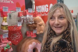 Подарки для питомцев в День святого Валентина становятся популярнее в Великобритании