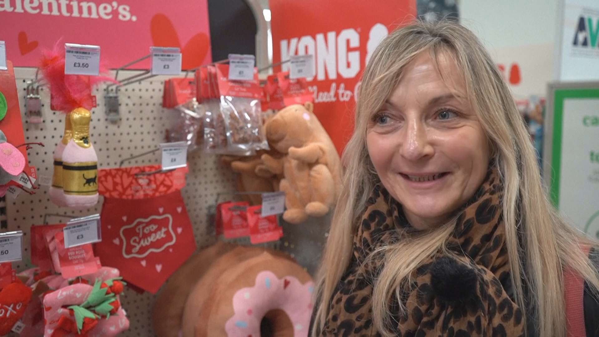 Подарки для питомцев в День святого Валентина становятся популярнее в Великобритании