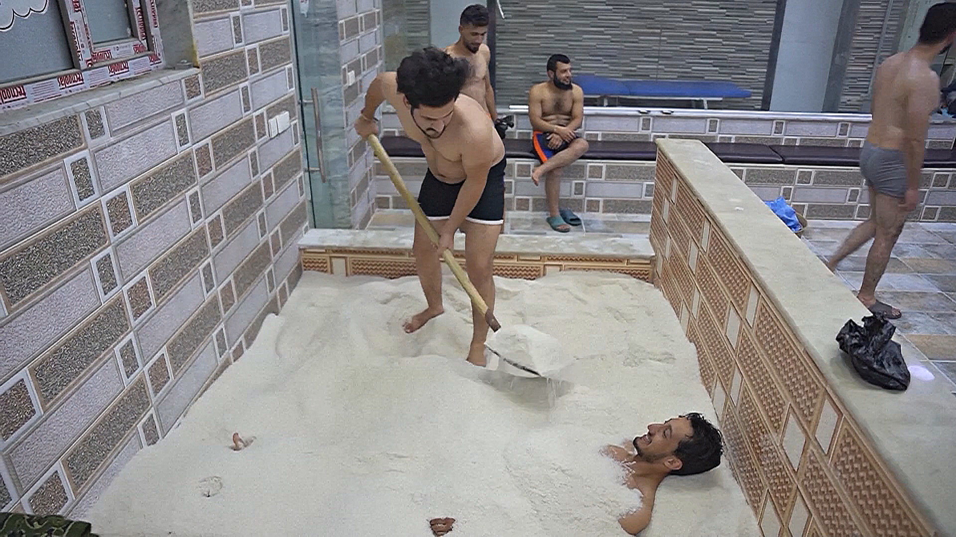 Общественные бани Мосула сталкиваются с ростом цен и разрухой