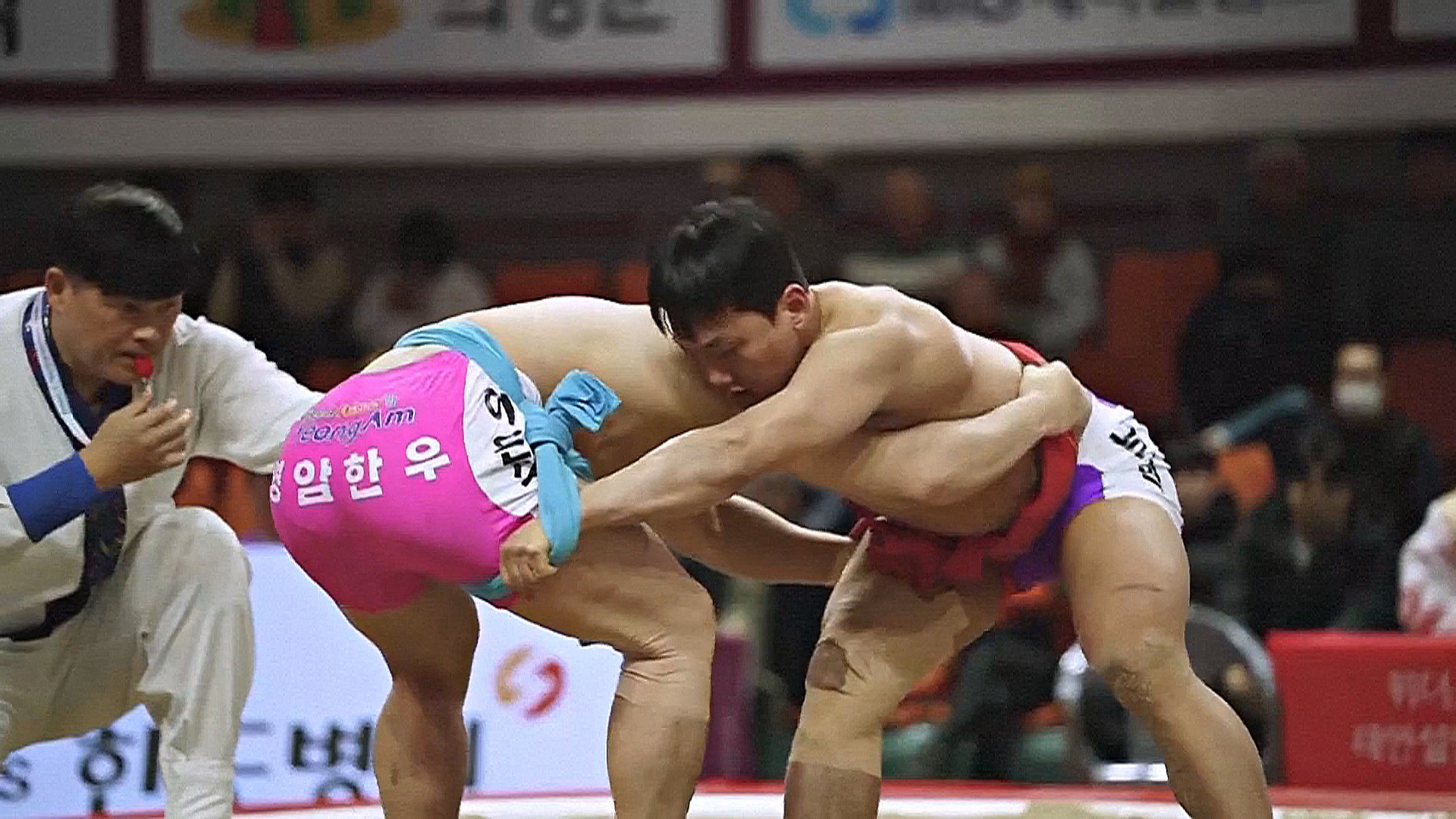 Традиционная корейская борьба столкнулась с проблемой выживания Традиционная корейская борьба столкнулась с проблемой выживания