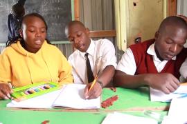 Школа в Кении меняет подход к обучению детей с дислексией