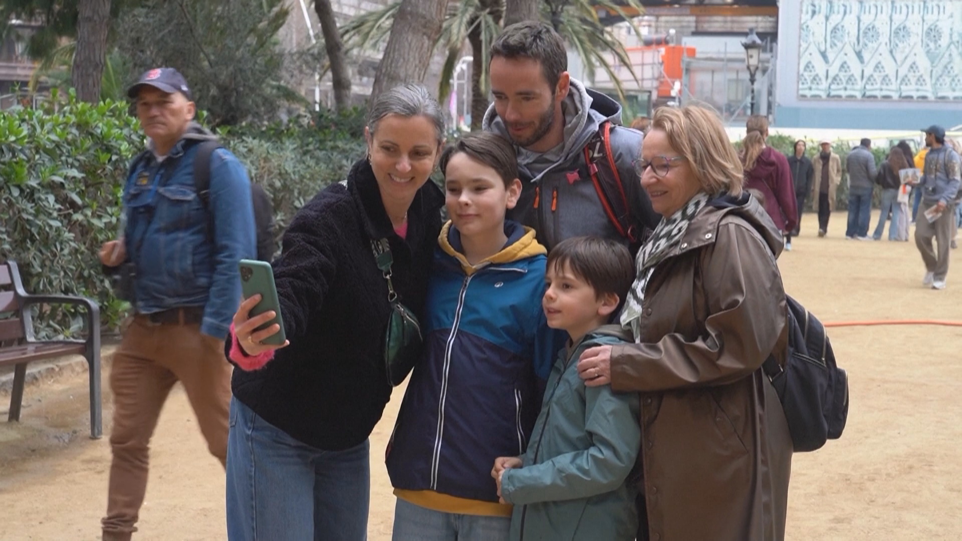 Барселона удваивает туристический налог, чтобы преодолеть жилищный кризис