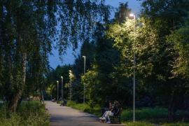 Анодированные опоры освещения Lunga — надежность и архитектурная выразительность