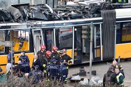 Трамвай сошёл с рельсов в центре Милана: есть жертвы