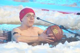 Убедить инвесторов и не окоченеть: в Финляндии представляют стартапы в замёрзшем море