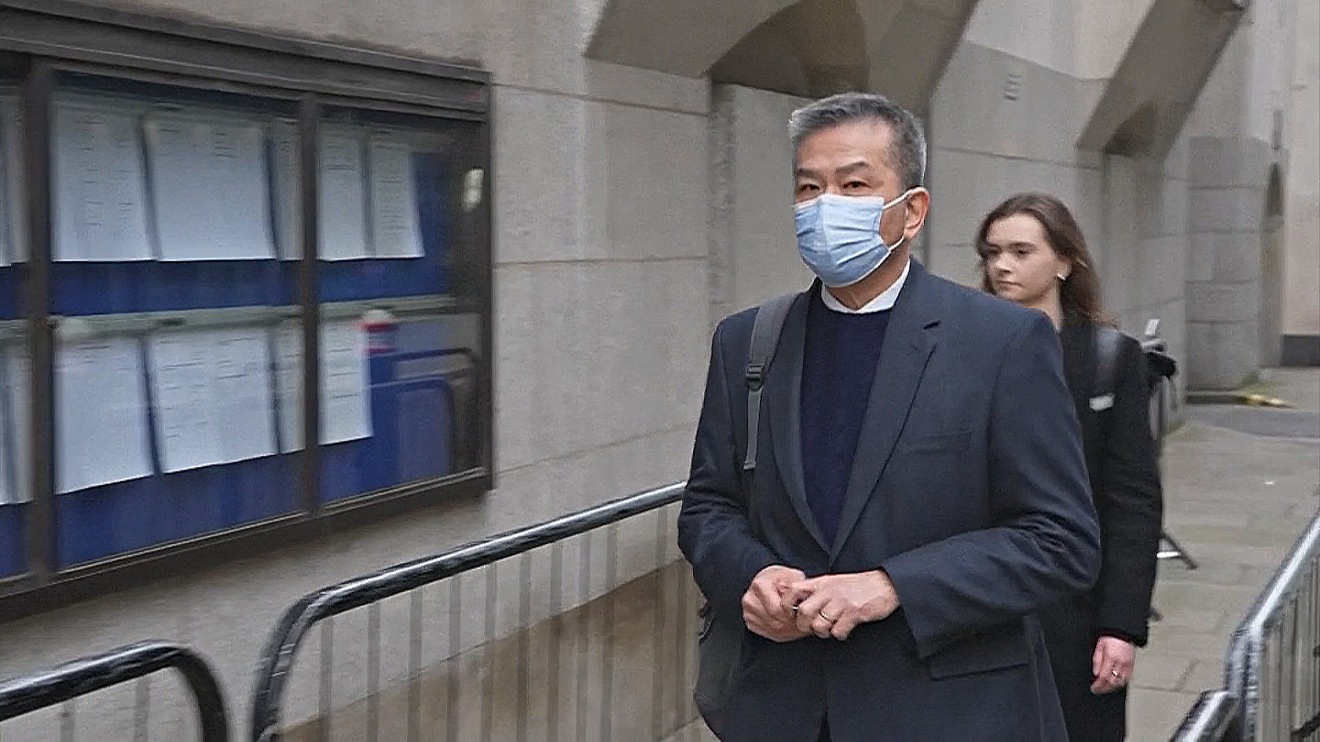 В Лондоне судят двоих мужчин, обвиняемых в шпионаже в пользу Гонконга и Китая