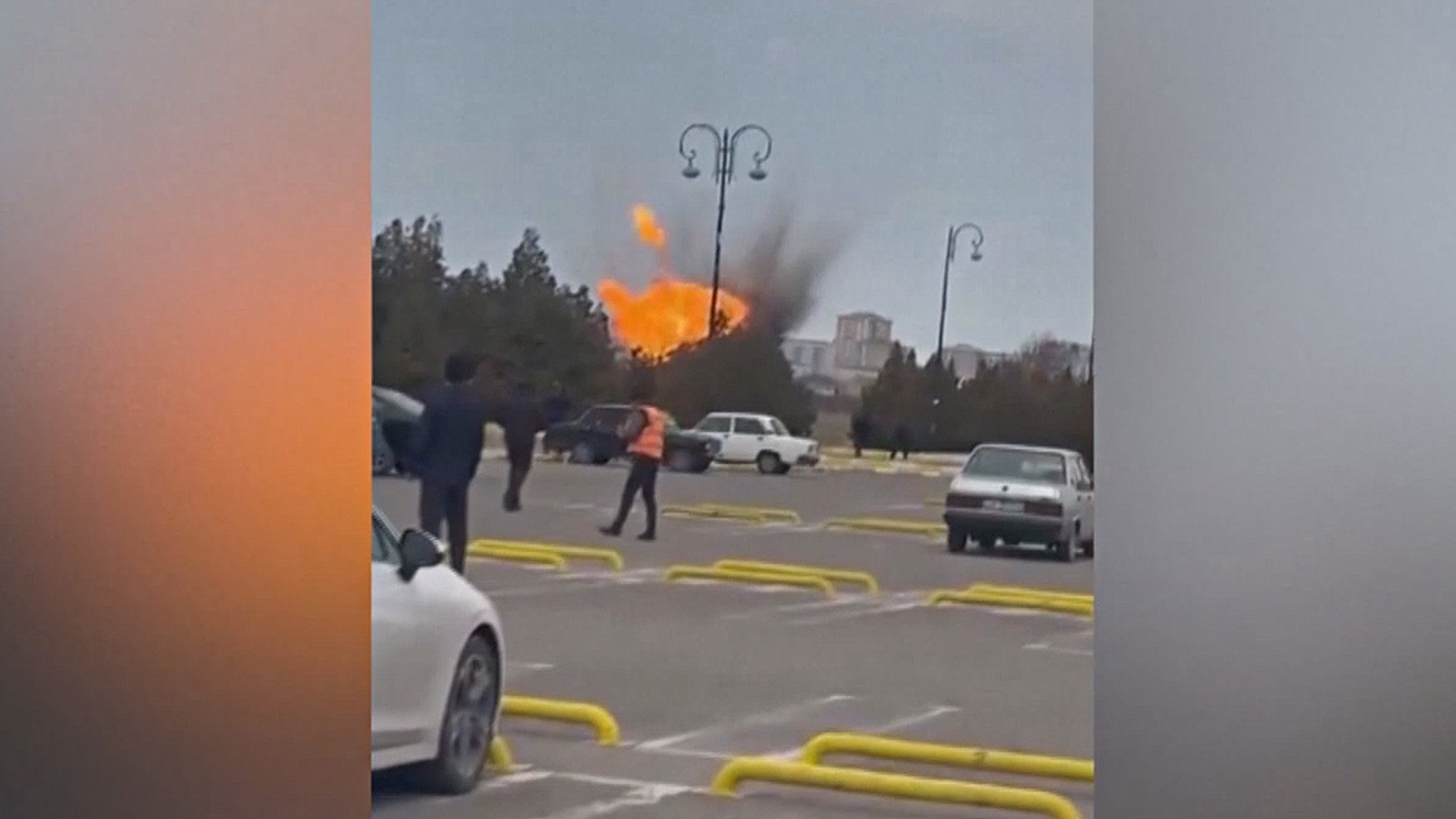 Азербайджан обещает ответить Ирану за удар по аэропорту