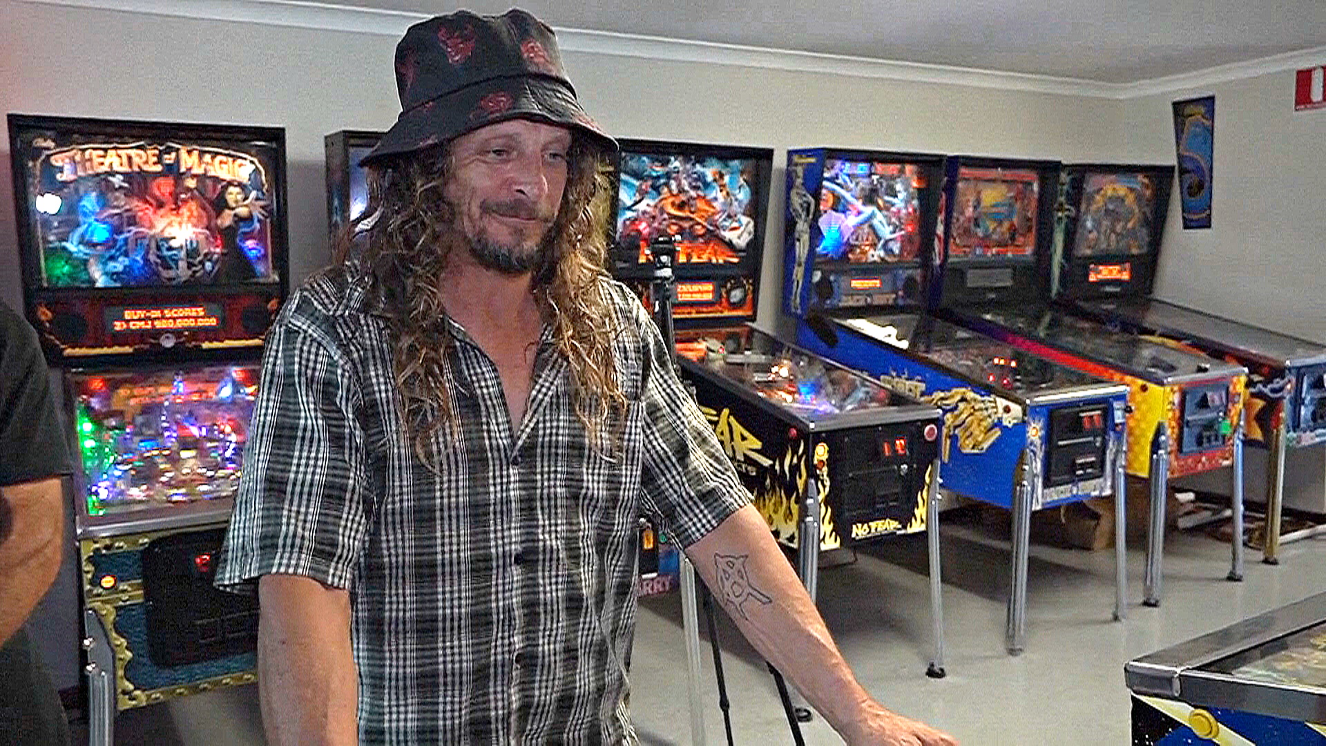 Экскурсия на одну из крупнейших частных коллекций пинбольных автоматов