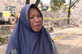 Крупнейшая в Индонезии мусорная свалка обрушилась на людей