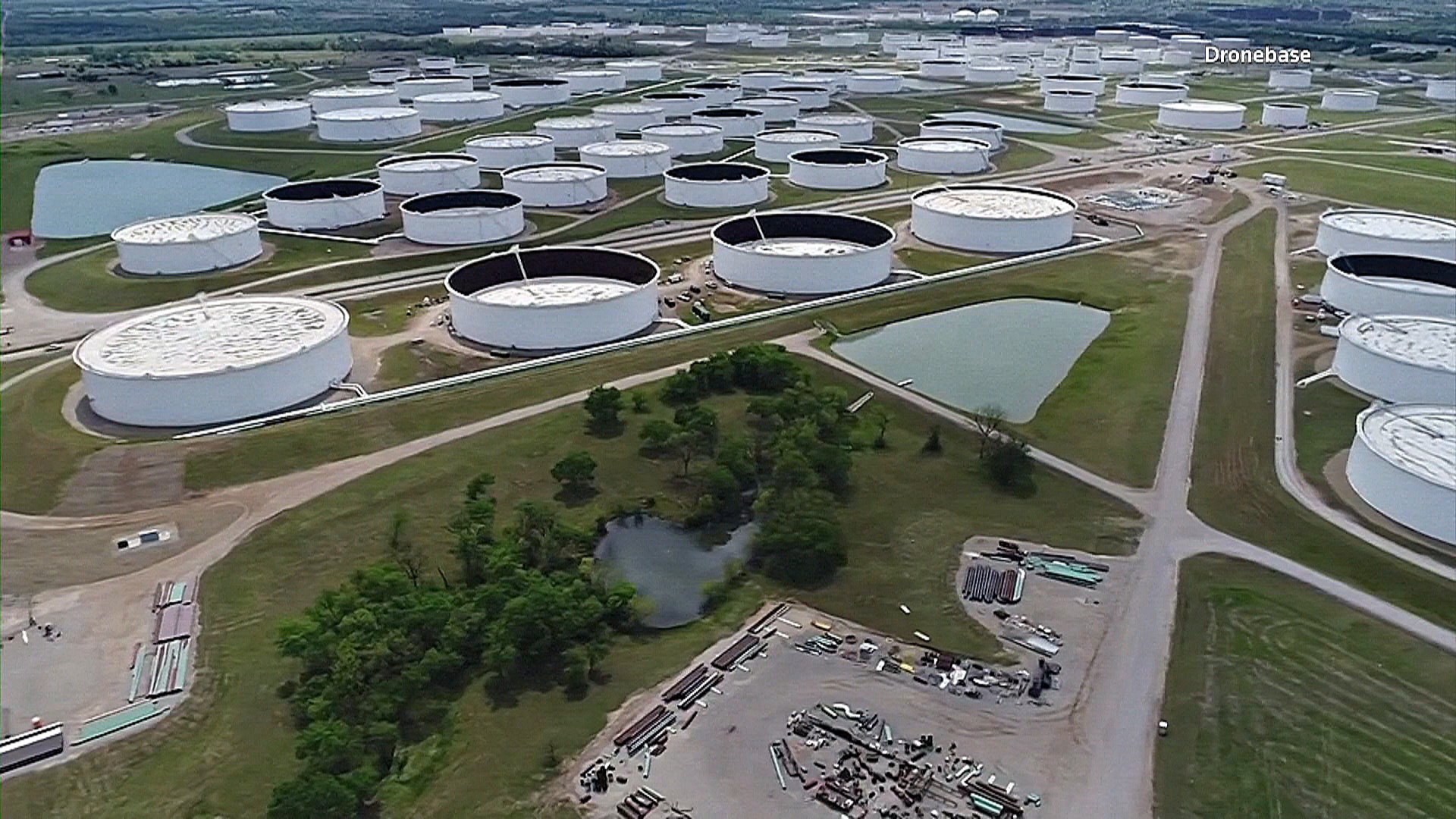 США высвободят 172 миллиона баррелей нефти из стратегического резерва