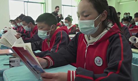 Китай принял спорный закон о национальной идентичности, который вызвал опасения тайваньцев