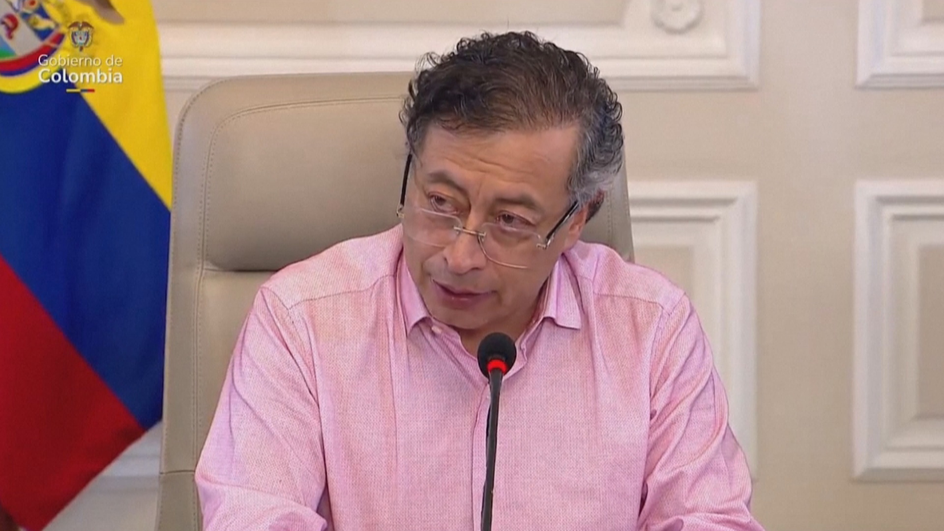 Президент Колумбии заявил, что Эквадор сбросил бомбы на его страну