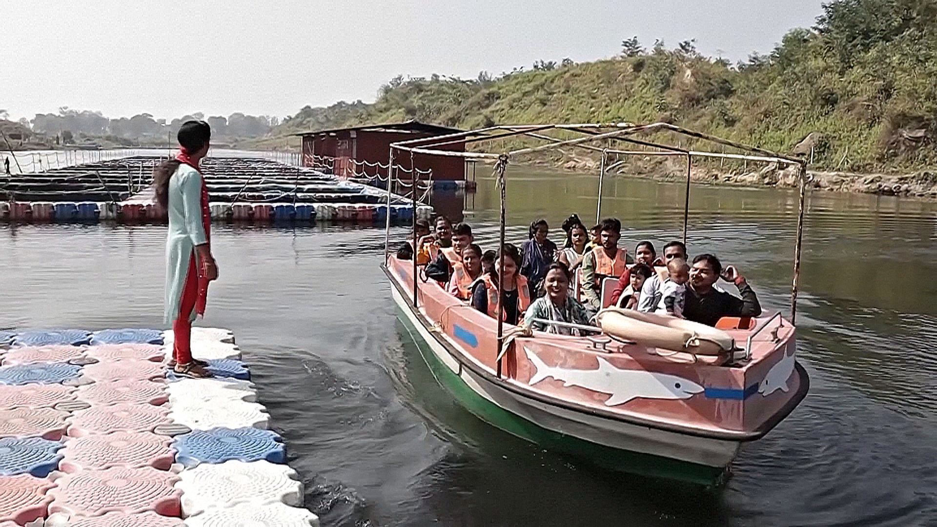 Заброшенная шахта стала туристической достопримечательностью в Индии