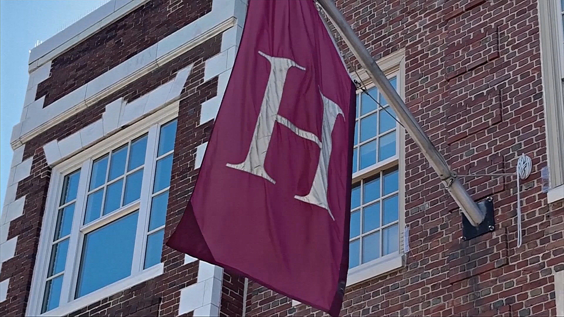 Минюст США подал иск на Гарвард из-за жалоб на антисемитизм