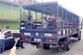 Сотни мигрантов спасли из кузова грузовика в Мексике