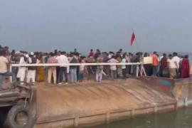 Автобус упал в реку в Бангладеш: 24 погибших