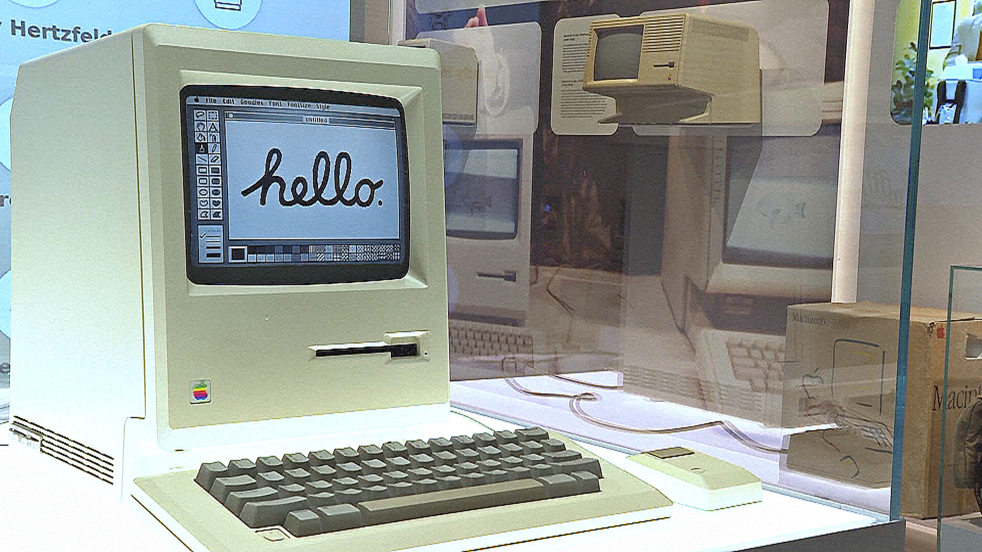 От гаража до последних айфонов: музей Apple открывается в Нидерландах