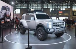 Известные бренды представляют электромобили на мотор-шоу в Нью-Йорке, несмотря на спад продаж