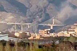 Трамп обещает разрушить ещё больше мостов и электростанций в Иране