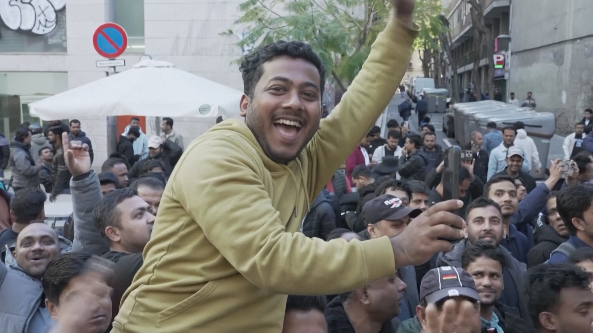 Испания запускает масштабную легализацию мигрантов