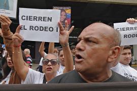 Венесуэльцы вышли на протест из-за пенсий, зарплат и заключённых