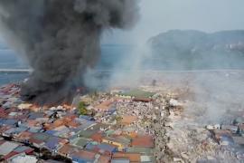 Пожар в Малайзии уничтожил 1000 домов