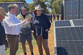 Австралийская ферма переходит на солнечную энергию из-за роста цен