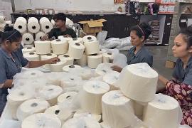 Индийские фабрики пряжи нарастили экспорт в Китай из-за войны на Ближнем Востоке