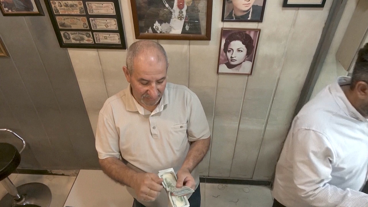 США остановили поставку долларов в Ирак: в Багдаде растут цены и паника