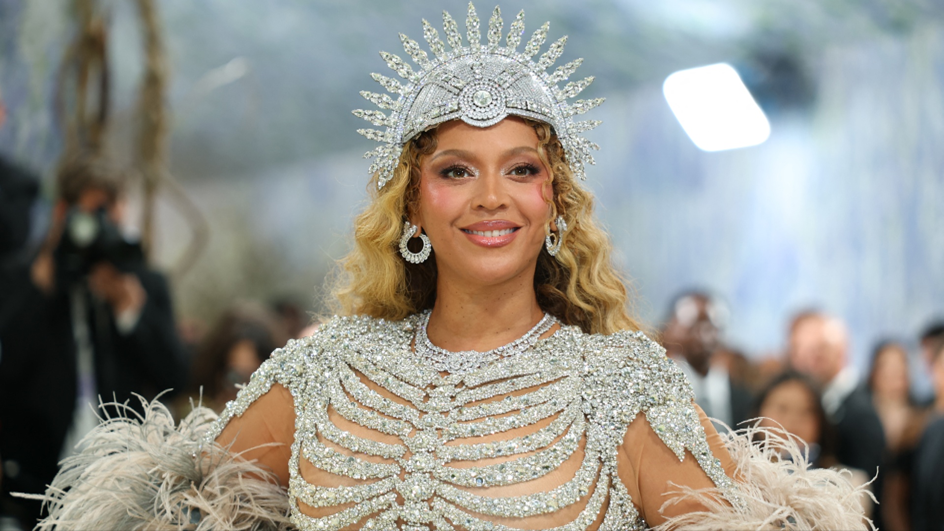 Met Gala-2026: возвращение Бейонсе и другие яркие образы