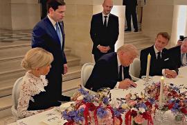 Трамп в Версале подписал меморандум о прекращении войны с Ираном