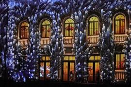 Магия света: инсталляции и проекции преобразили черноморское побережье Болгарии