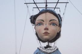 Куклы на улицах: фестиваль театрального искусства проходит в Румынии